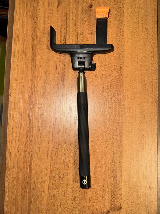 Продам монопод для селфі Nomi