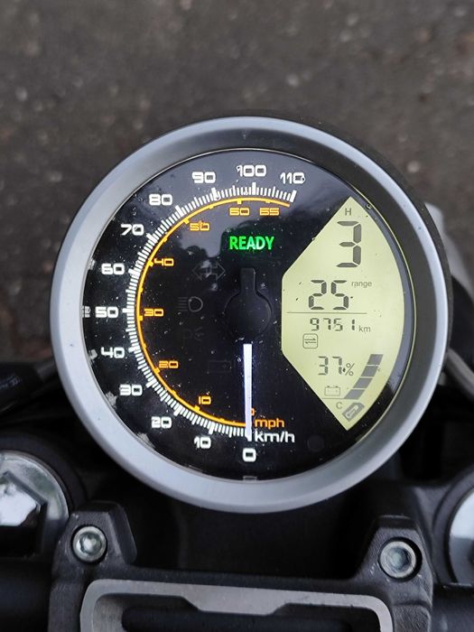 Super Soco TC Max elektryk na A1