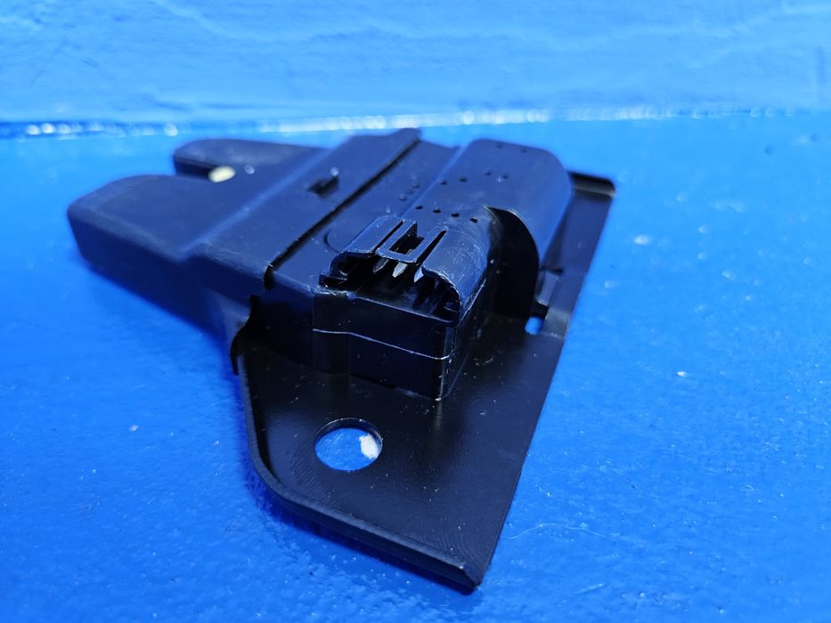 ZAMEK MASKI pokrywy silnika TESLA MODEL S nowy oryginał