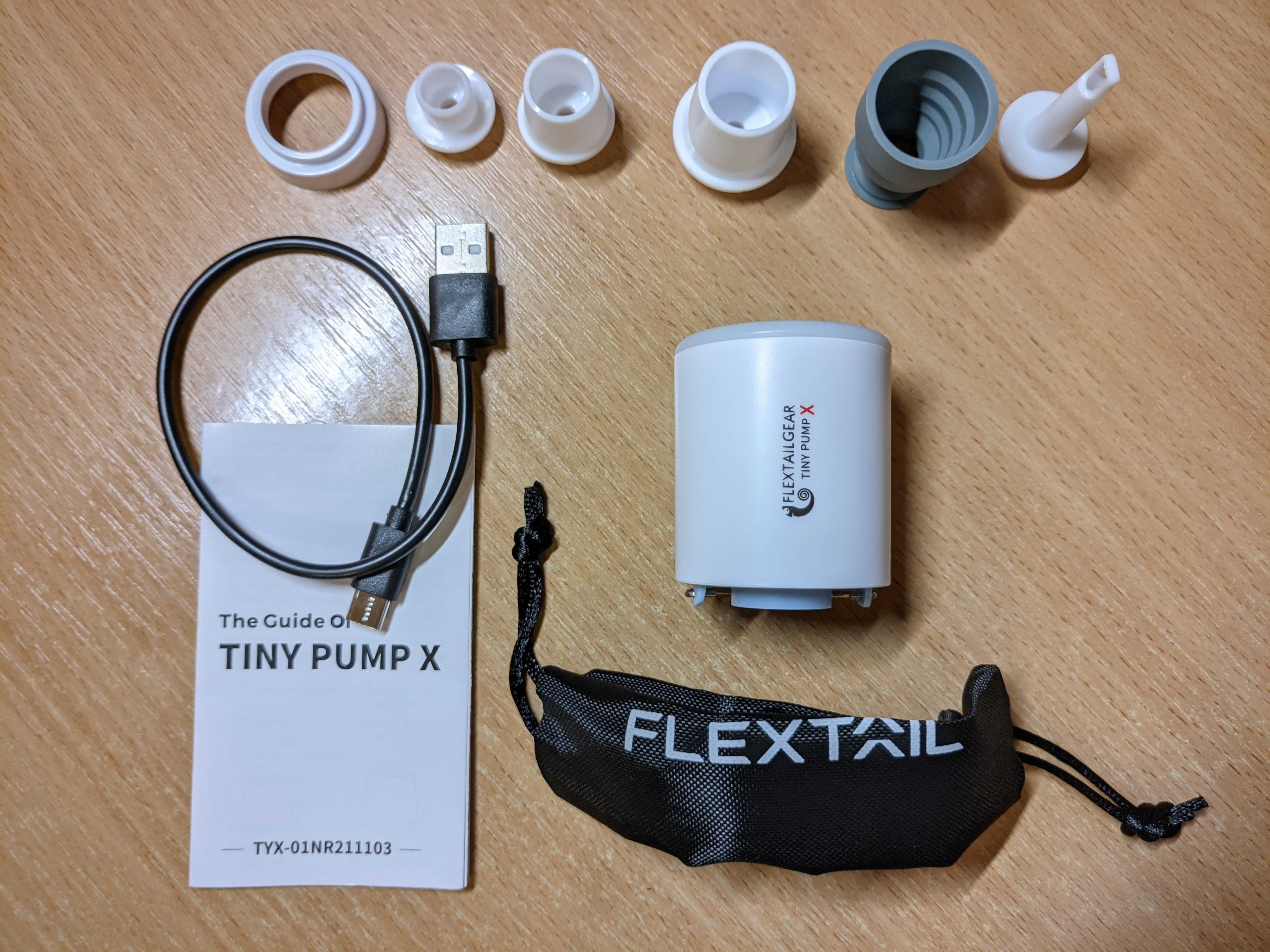 Туристичний електричний міні насос і ліхтар FLEXTAILGEAR Tiny Pump X
