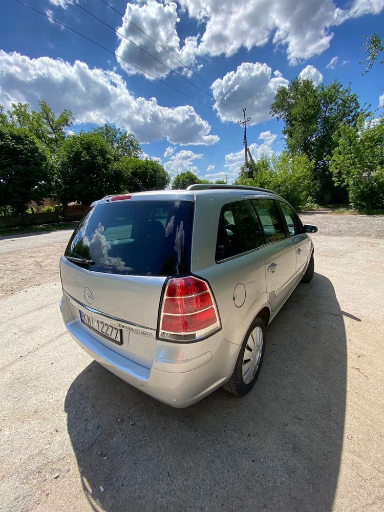 Продам Opel Zafira B