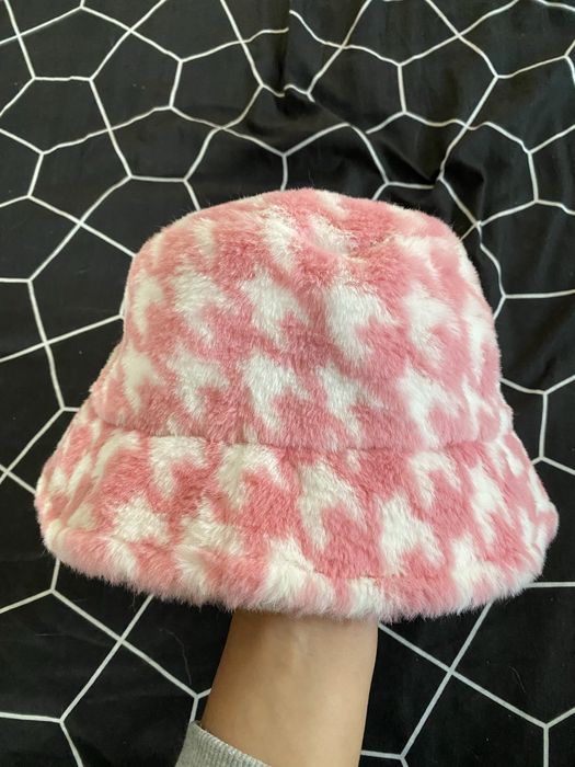 Хутряні шапки з вушками панамки жіночі
