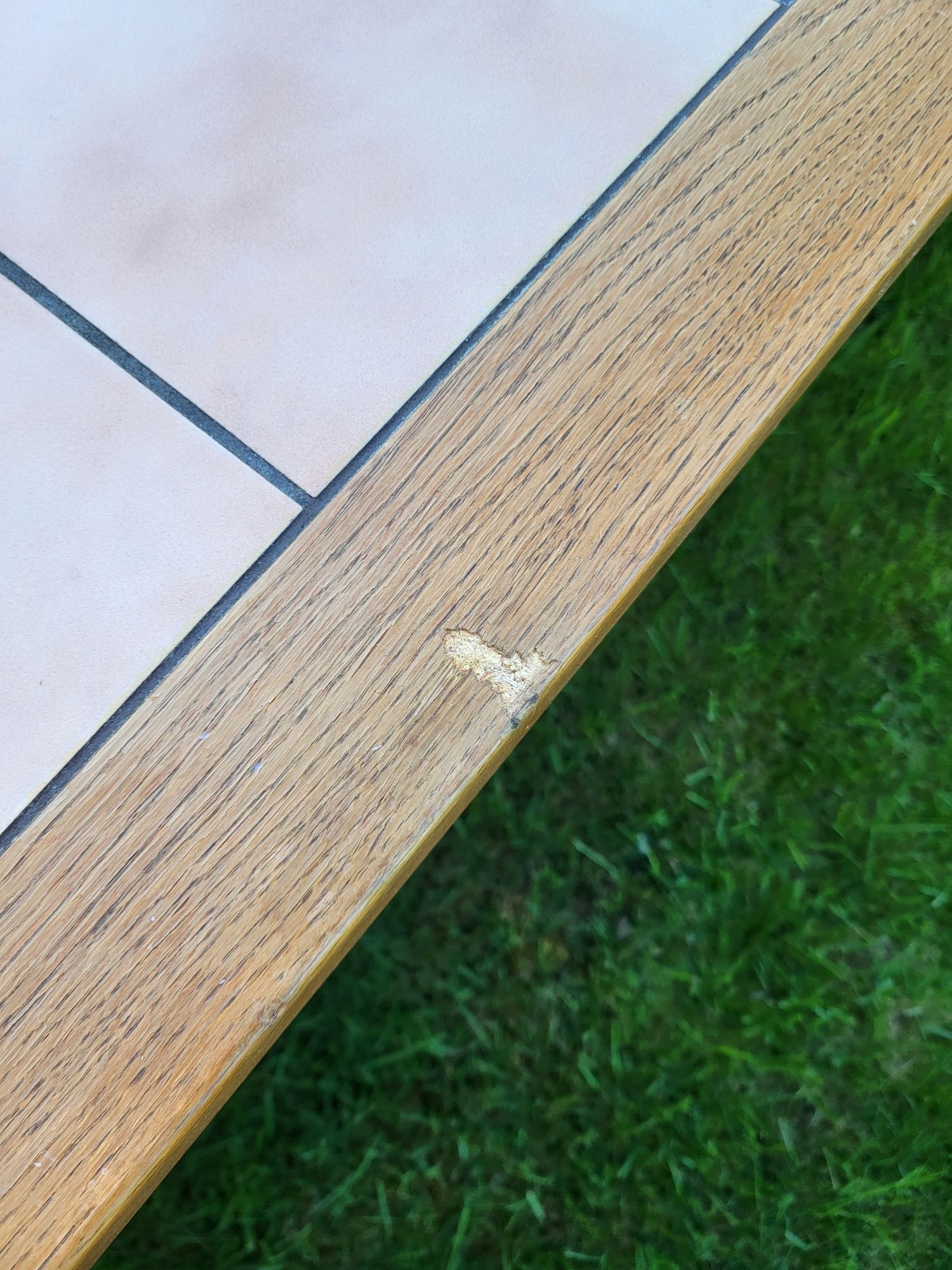 Ława kawowa z płytkami