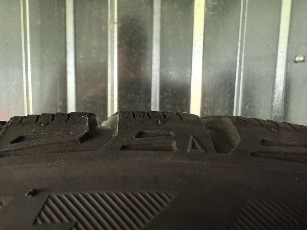 BRIDGESTONE Blizzak LM-32 | komplet zimowych opon ze stalowymi felgami