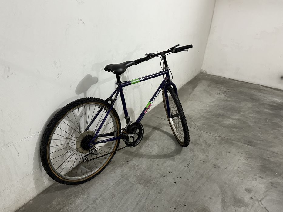 Bicicleta roda 26 a funcinar muito bem pronta a andar