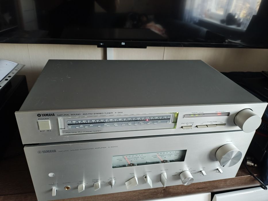 Tuner radiowy Yamaha T-300 natural sound Vintage Japan