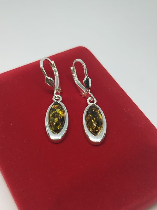 Srebrne kolczyki z zielonym bursztynem, srebro próby 925