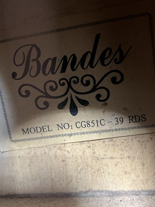 Продам нітару bandes