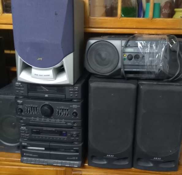 Rádios colunas e Leitor de vinil e cartuchos