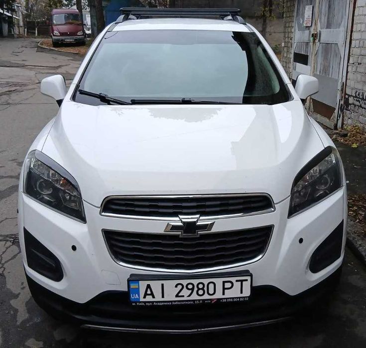 шевроле трекер 2013 год