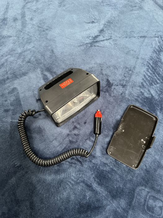 Szperacz (reflektor) do gniazdka zapalniczki samochodowej 12 V