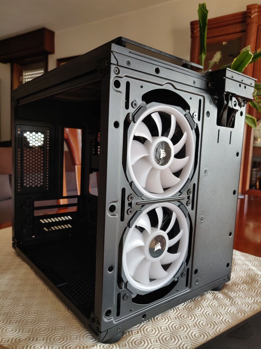 Caixa Corsair 280x + Extras