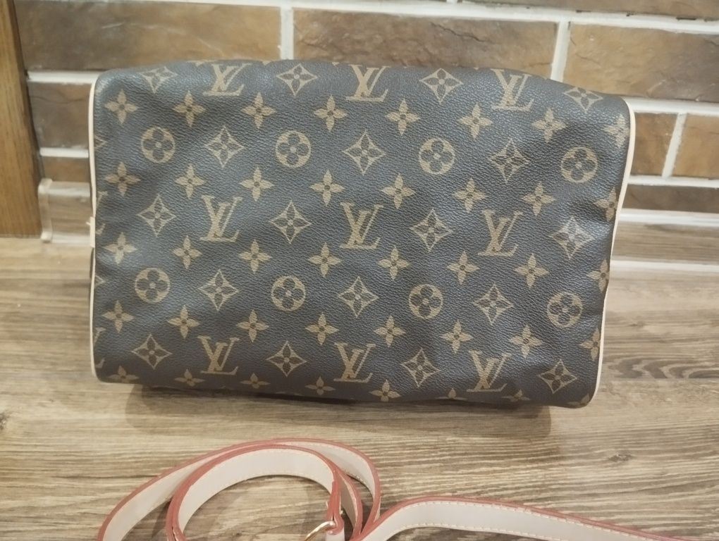 Женская сумочка louis vuitton