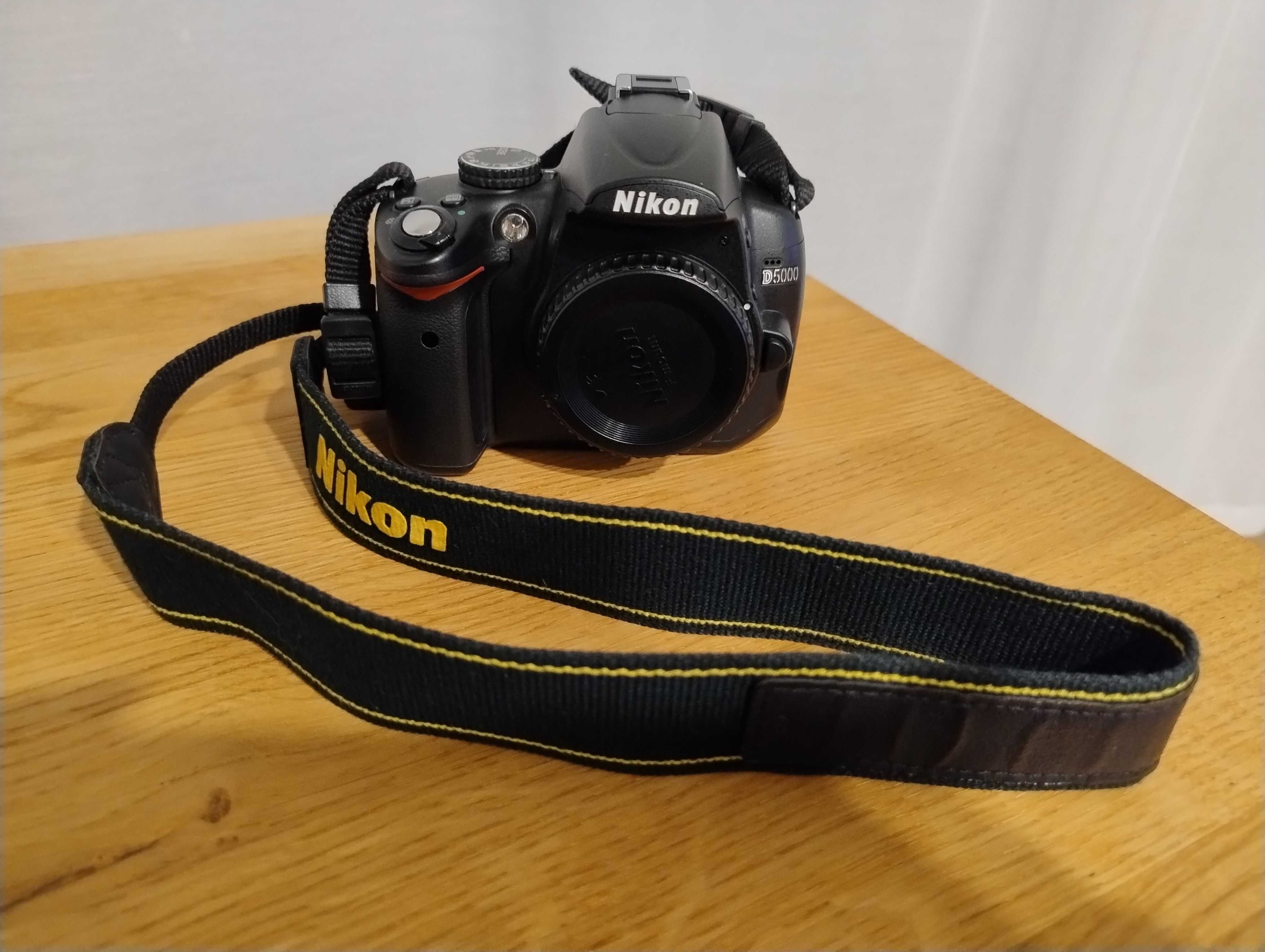 Aparat Nikon D5000