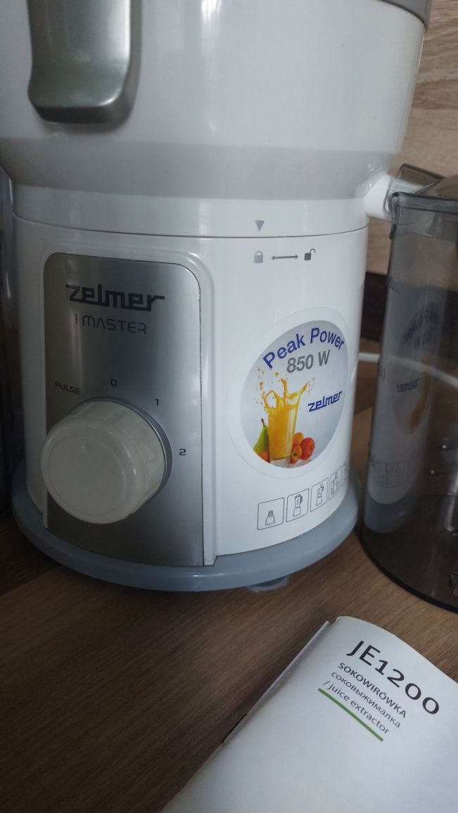 Sokowirówka Zelmer JE1200