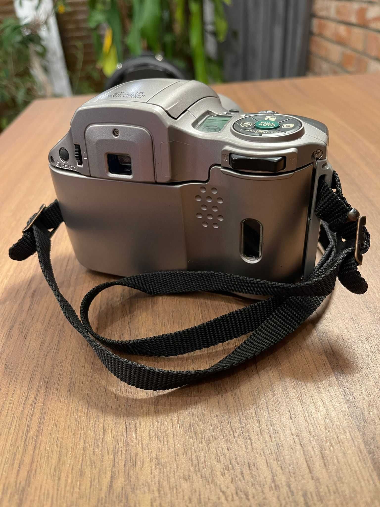 Olympus IS-200 – analogowy! Idealny dla pasjonatów retro fotografii!