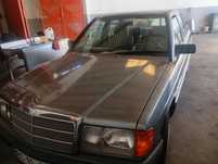 Mercedes 190 2.0 gasolina automático