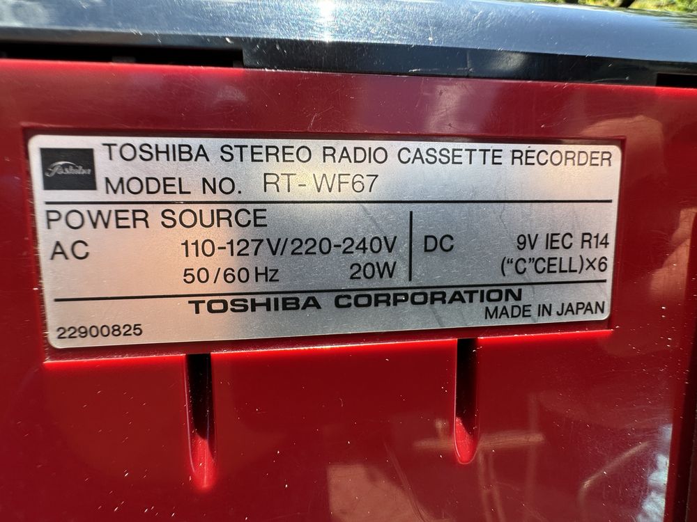 Продам магнитолу TOSHIBA RT-WF67