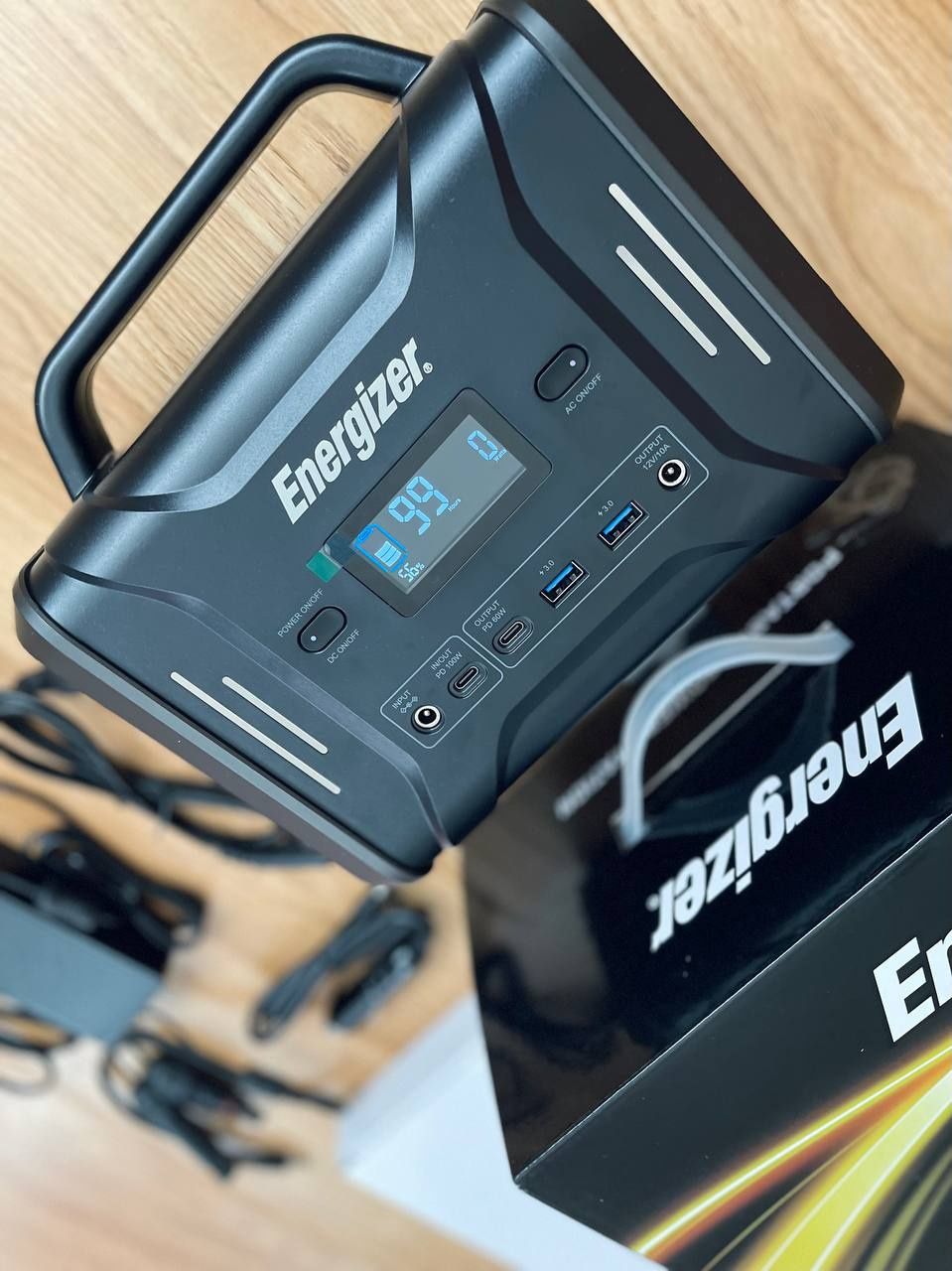 Зарядна станція Energizer PPS320 270000 mAh Зарядная станция