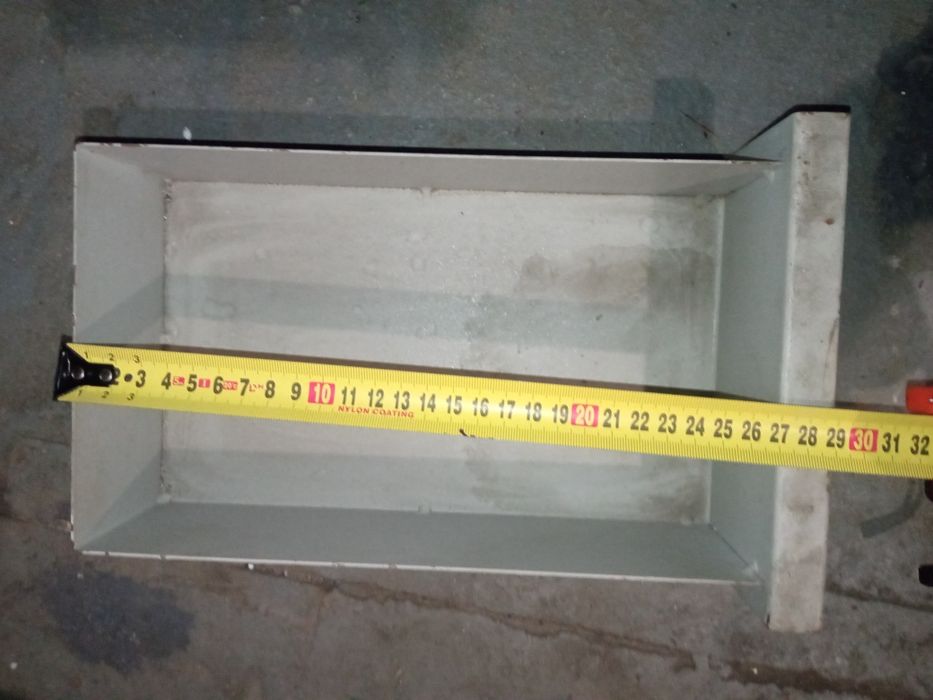 Металеві шухляди