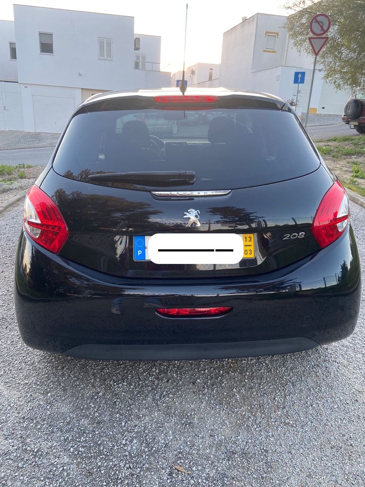 Peugeot 208  1.2