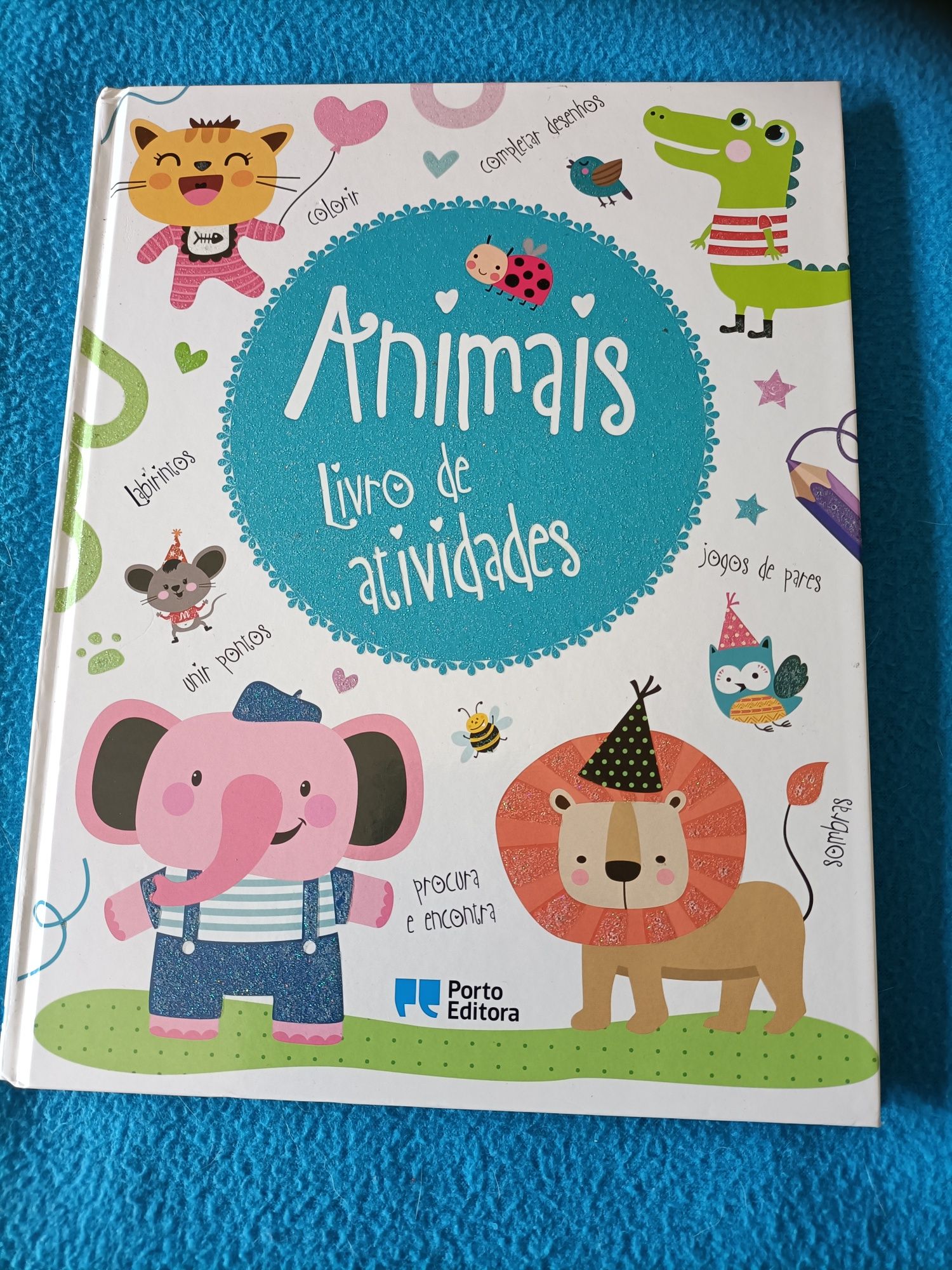 Livro infantil de actividades animais