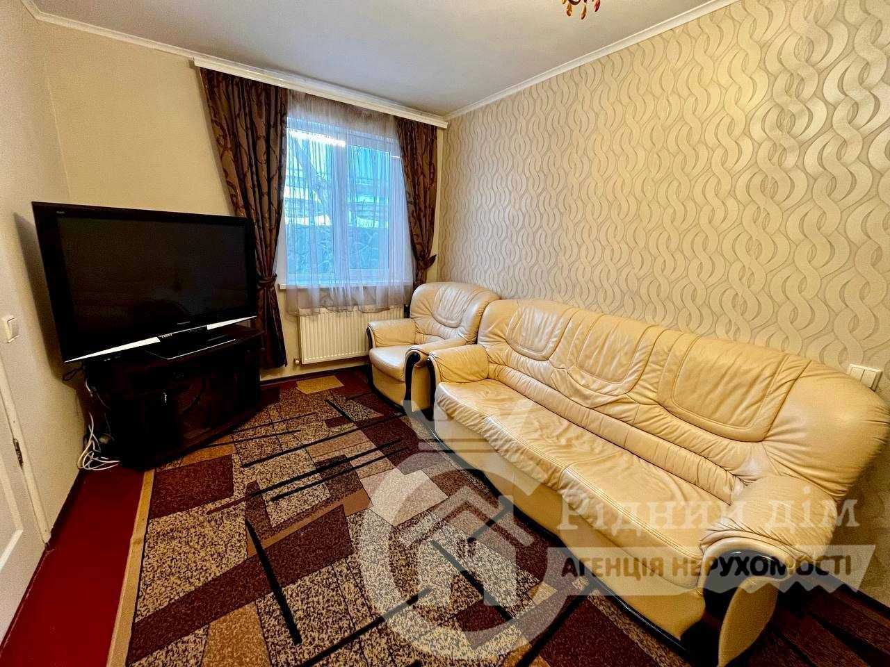 Продам гарнийбудинок новий