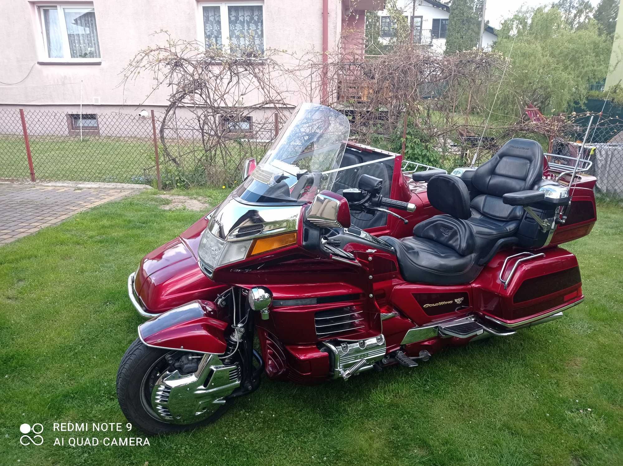 Honda GL1500 z wózkiem bocznym (kosz)