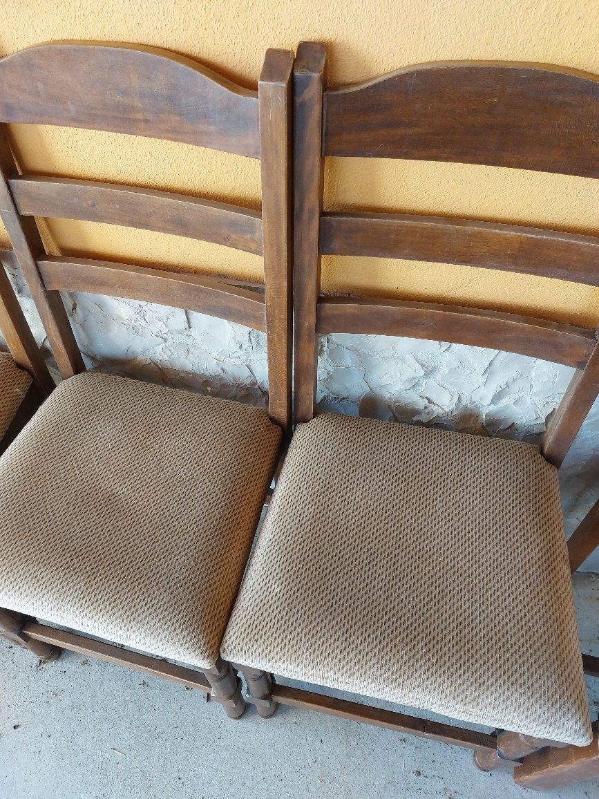 Conjunto de seis cadeiras