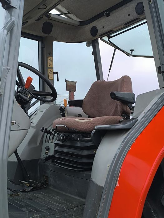 Ciągnik ## Massey Ferguson 4260 # Stan idealny Oryginał (ursus, Zetor)