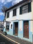 Prédio no centro de Machico - Potencial de Investimento