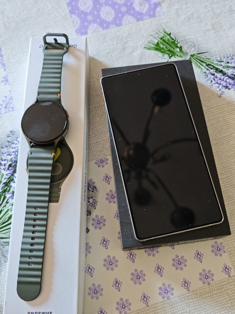 Samsung Galaxy S25 Ultra 512GB + Galaxy Watch 7 44mm BT