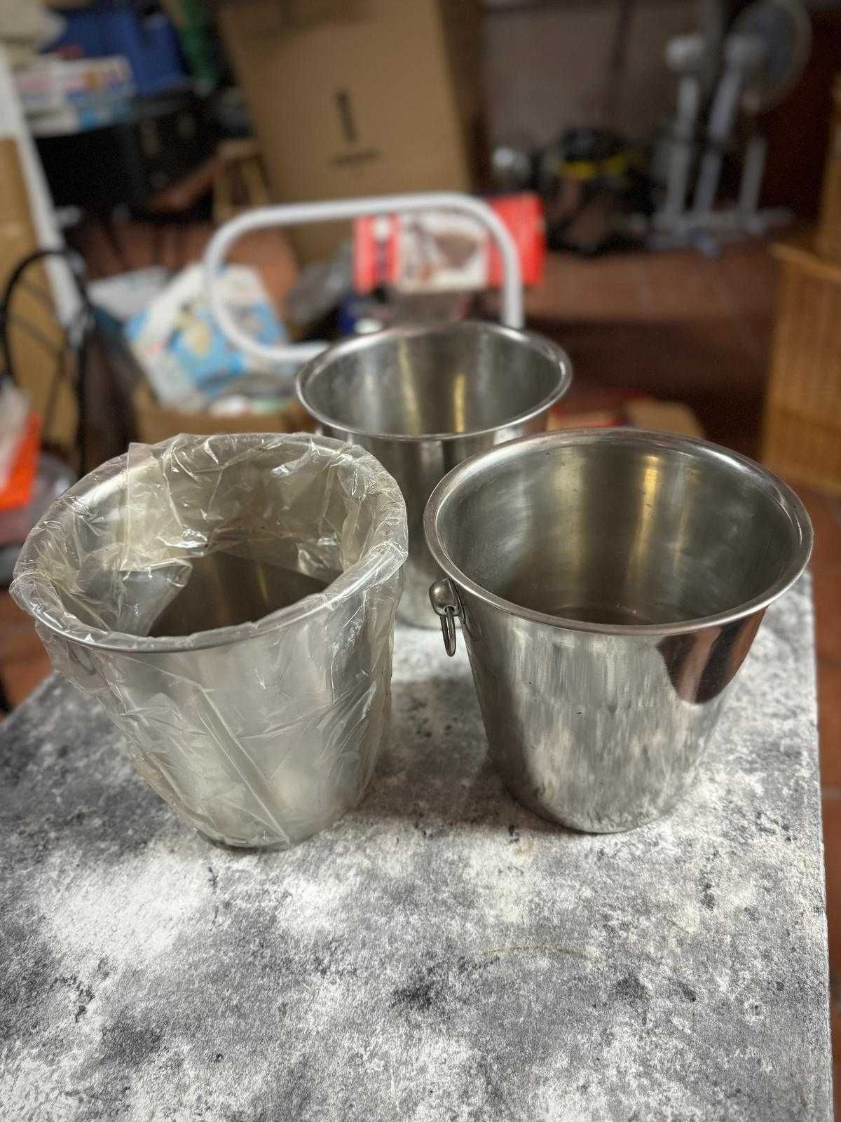 Conjunto de Baldes de Gelo em Aço Inox