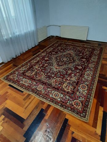 Продам ковёр 2 × 3 метра