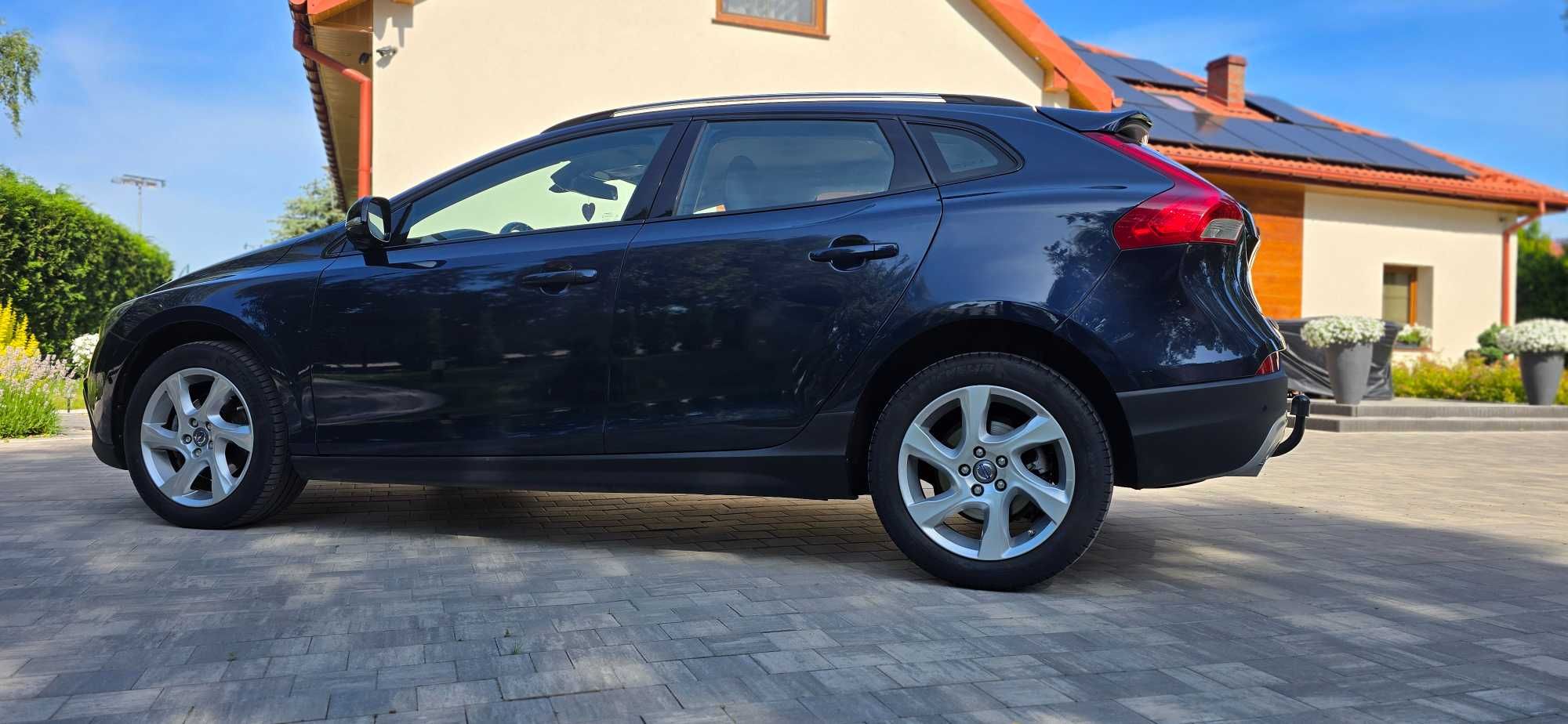 Volvo V40 CROSS COUNTRY 1.6 180KM 2014r. benzyna 54 tyś km - IDEALNY