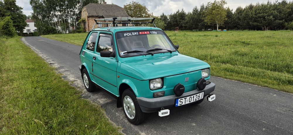 Fiata 126p 650 EL w zestawie z przyczepką