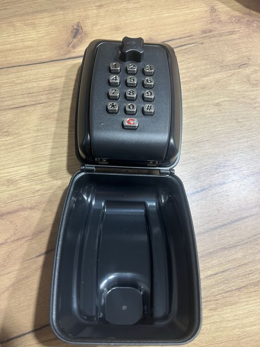 Sejf na klucze instrukcja i srubokret