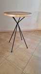 stolik z plastra drewna