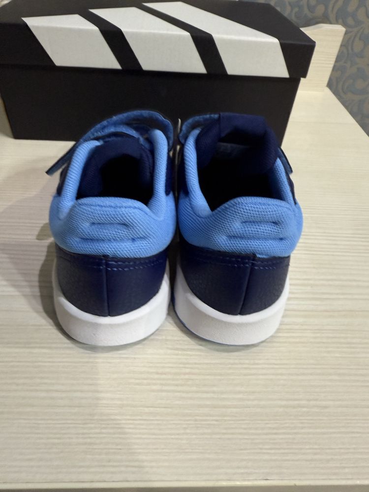 Кросівки adidas оригінал розміри від 28 до 40