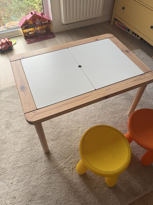Stolik flisat ikea krzesełka mamut