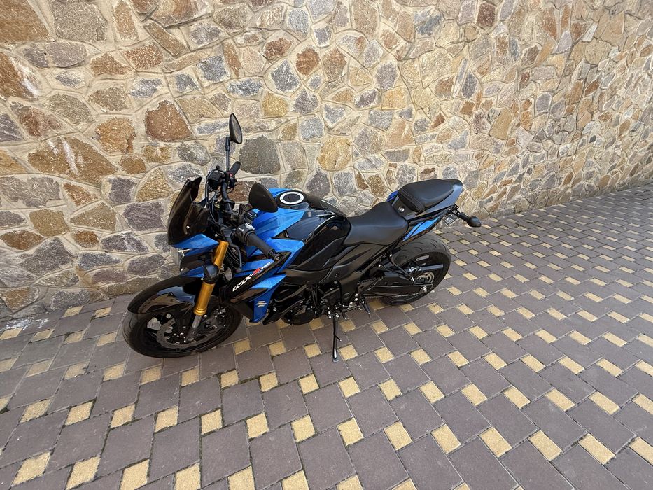 Suzuki gsx-s 750