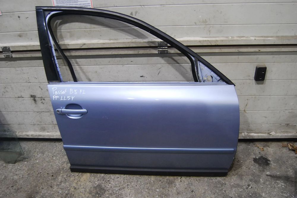 DRZWI PRAWY PRZÓD PRZEDNIE PRAWE VW PASSAT B5 LIFT LL5Y