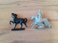 Figurki zabawki PRL kioskowce/żołnierzyki, konie, rycerz, koń
