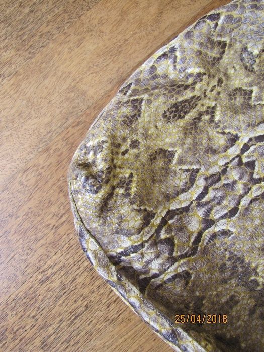 Deni Cler skórzana torebka worek a la pyton