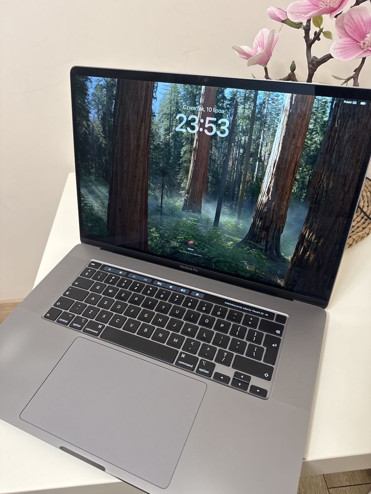Macbook Pro 16’ - i7 - 32 DDR4 - 500GB A2141