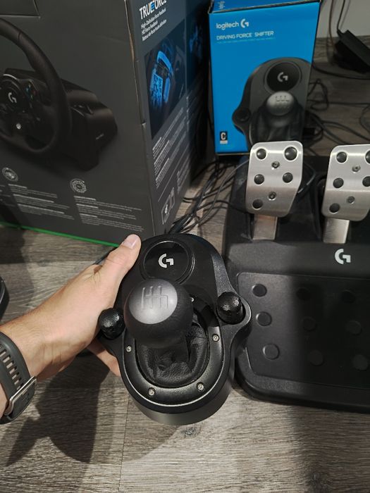 Kierownica Logitech G923 Trueforce Stan Bardzo dobry