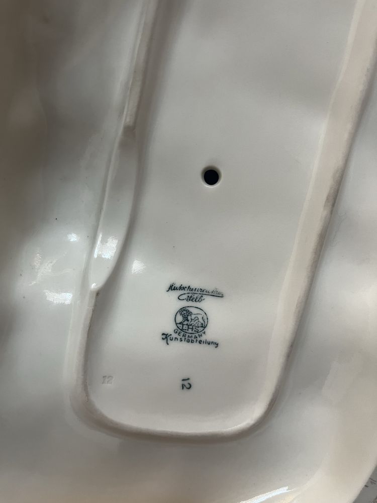 Konie z porcelany