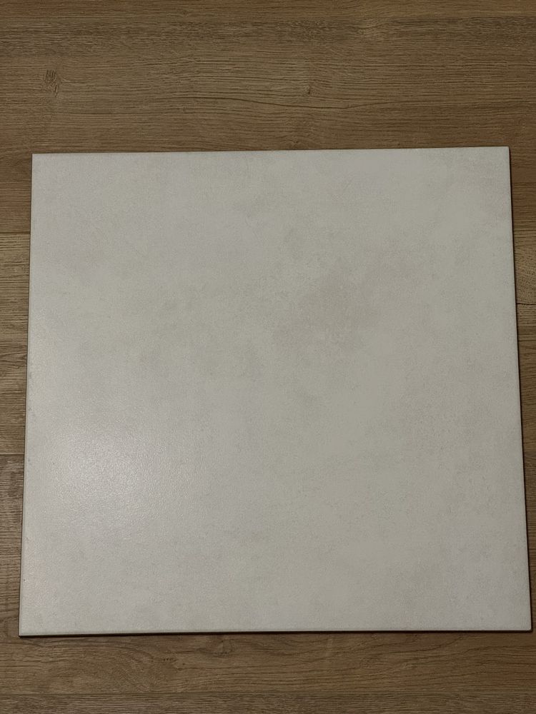 gres szkliwiony 42x42 biały szary satyna 14 sztuk gatunek 1