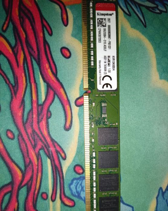 Оперативная память: ddr3 16 gb (4 шт по 4 Гб) 1333 MT/s Kingston