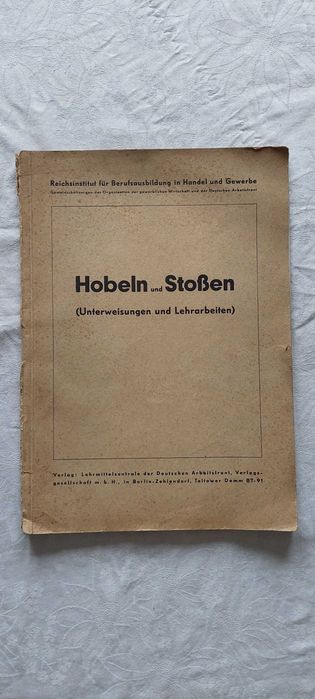 Podręcznik dotyczący obróbki skrawaniem metali II WW